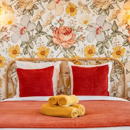 Les Orangers, Avec Coin Nuit, Incroyable Vue Sur La Et La Mer, Parking مينتون