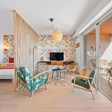 شقة Les Orangers, Avec Coin Nuit, Incroyable Vue Sur La Et La Mer, Parking